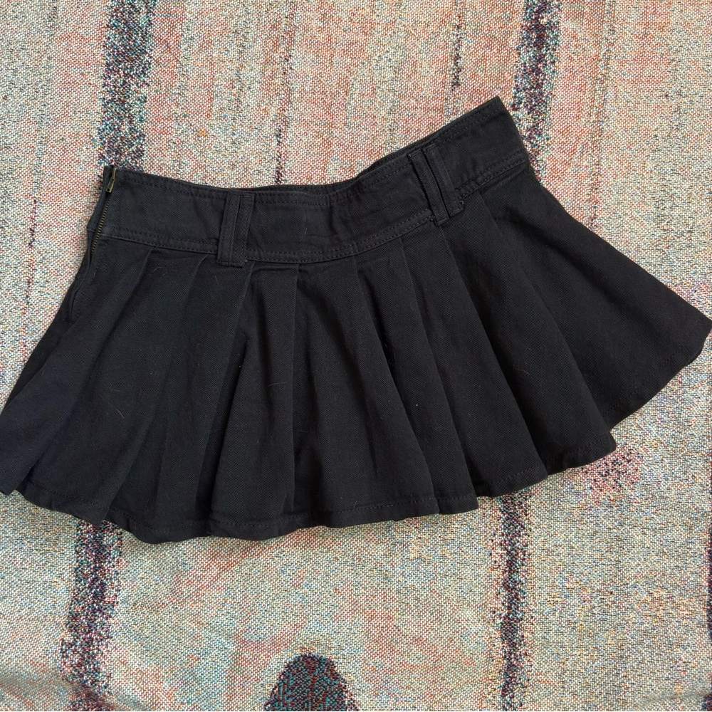 Black Pleated Mini Skirt